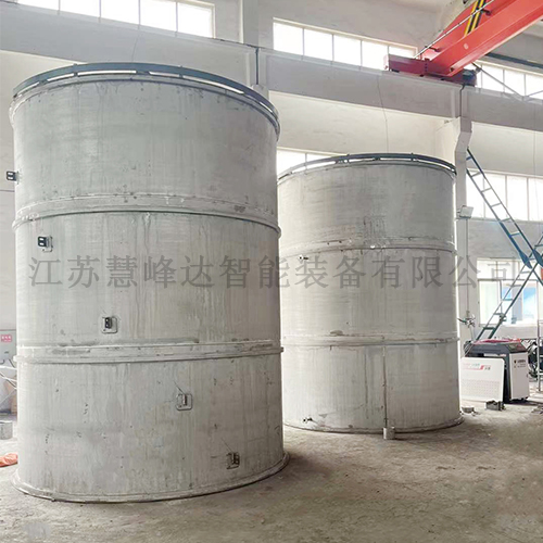 大型不锈钢化工储罐.jpg
