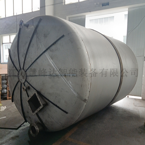 不锈钢化工储罐.jpg